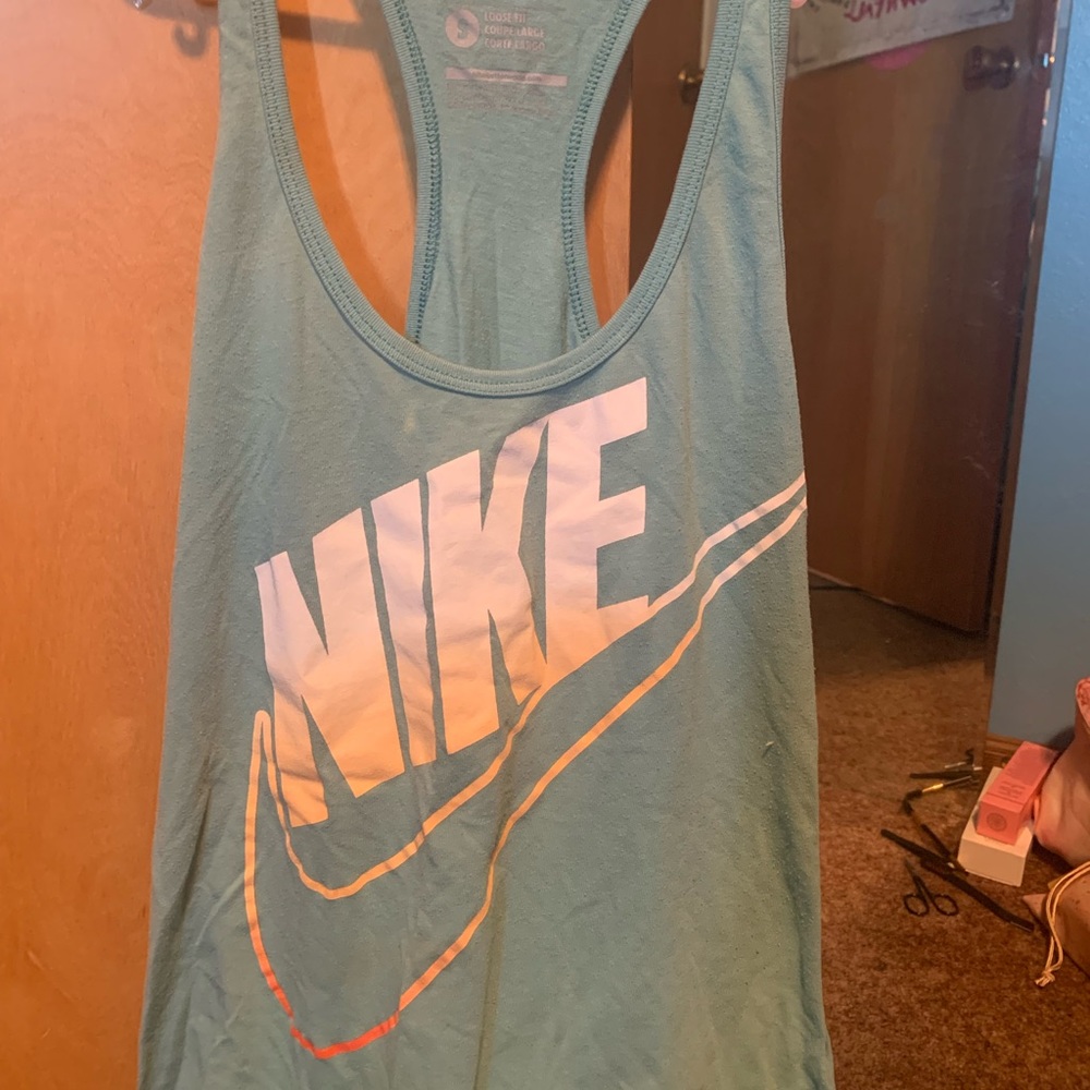 Nike tank